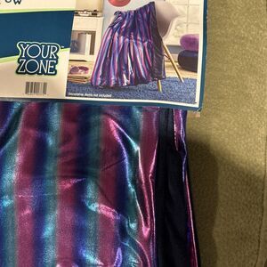 Your Zone GLIMMER THROW SOFT AND WARM 50" X 60"